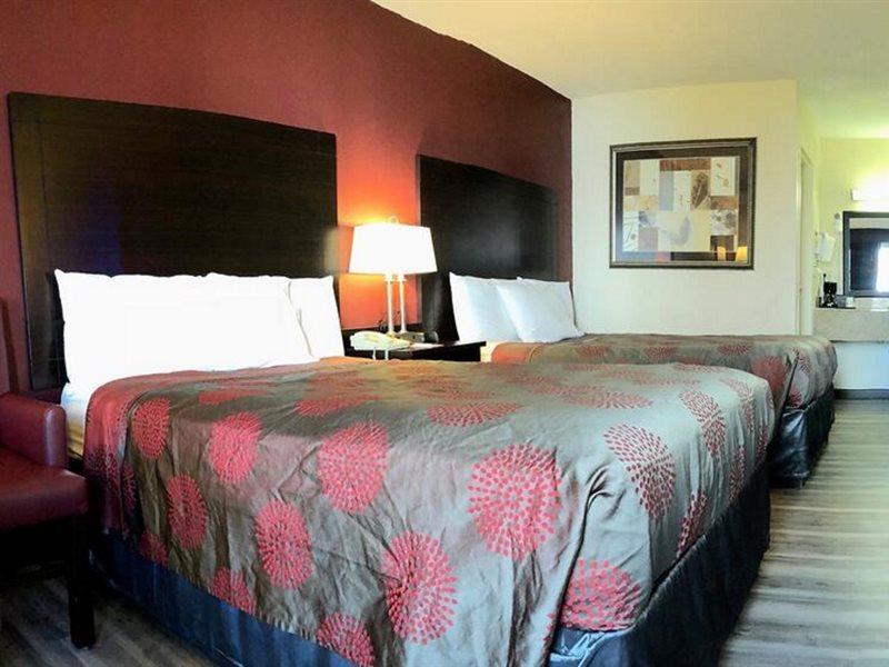 Motel Ramada By Wyndham Harrisonburg Exterior foto